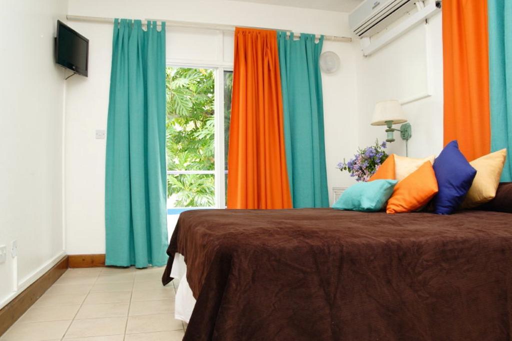 Castle Comfort Lodge Roseau Camera foto